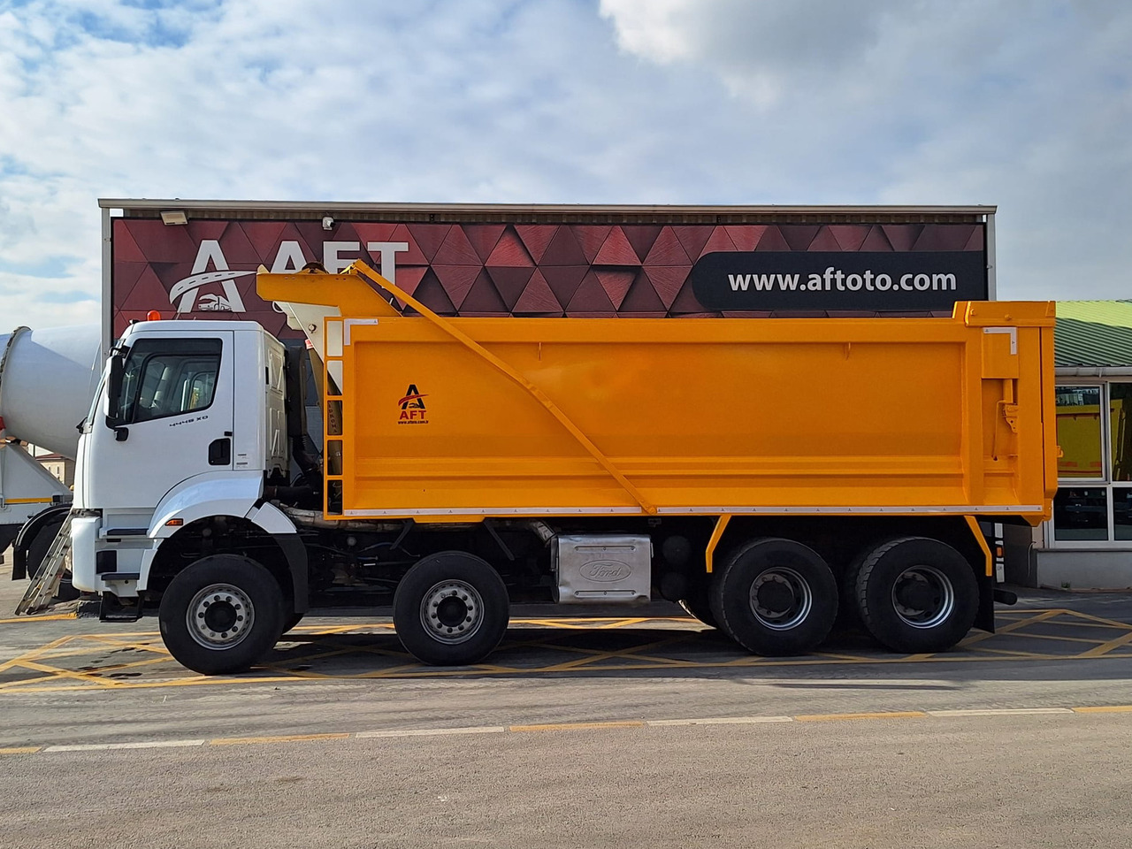 FORD 4445 XD - Самоскид вантажівка: фото 5 FORD 4445 XD - Самоскид вантажівка: фото 5