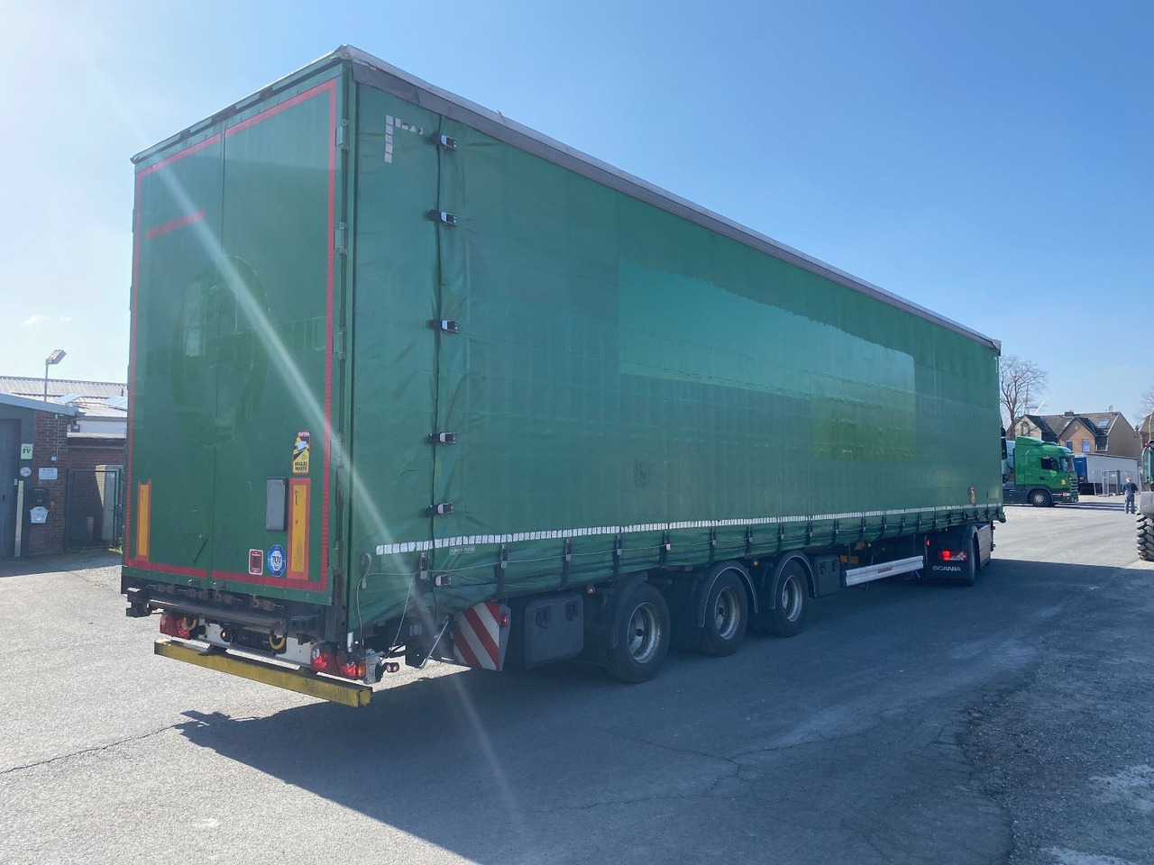 Kässbohrer 3-achs Mega/verbreiterbar + Rollboden Aircargo!! - Тентований напівпричіп: фото 2 Kässbohrer 3-achs Mega/verbreiterbar + Rollboden Aircargo!! - Тентований напівпричіп: фото 2