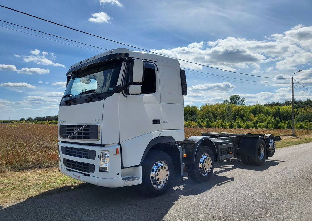 Volvo FH 500 8x2 - Вантажівка шасі: фото 3 Volvo FH 500 8x2 - Вантажівка шасі: фото 3