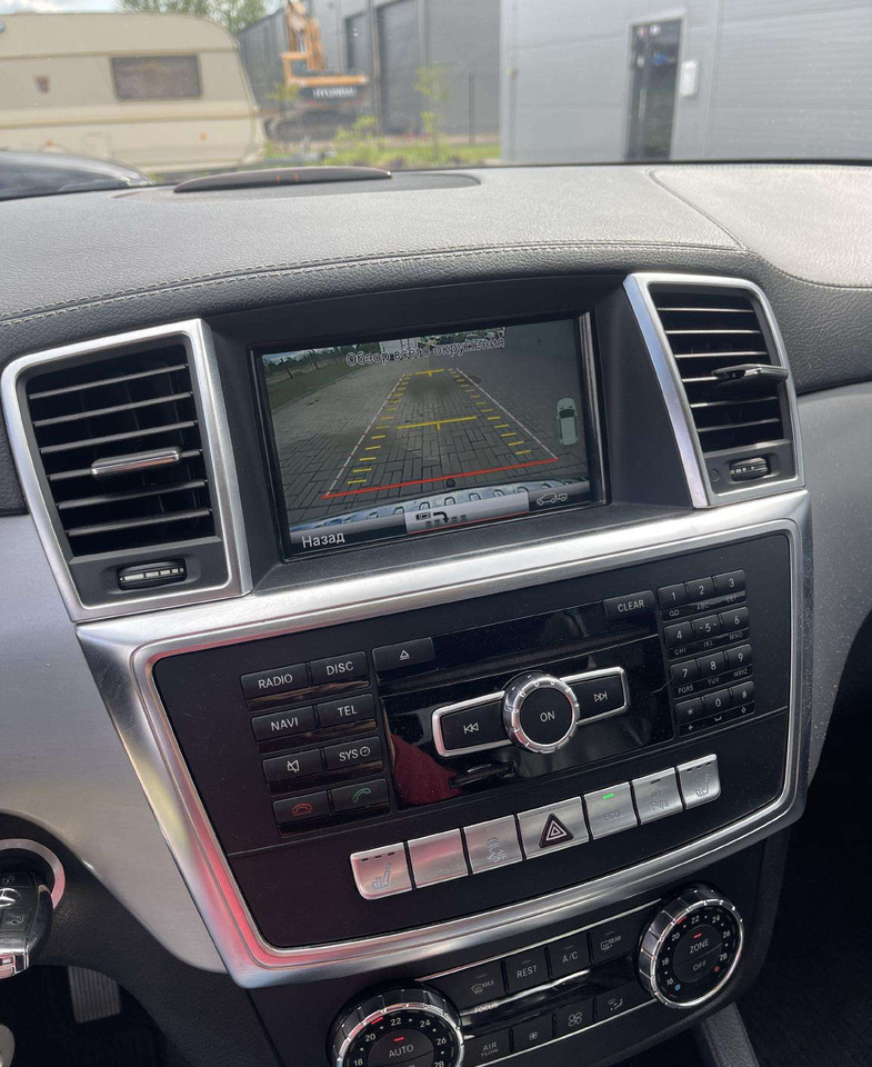 Позашляховик Mercedes-Benz GL350: фото 7 Позашляховик Mercedes-Benz GL350: фото 7