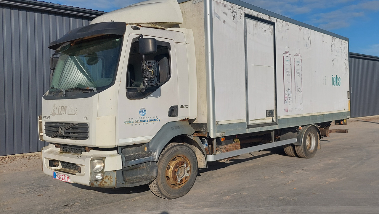 VOLVO FL240 - Вантажівка з закритим кузовом: фото 4 VOLVO FL240 - Вантажівка з закритим кузовом: фото 4