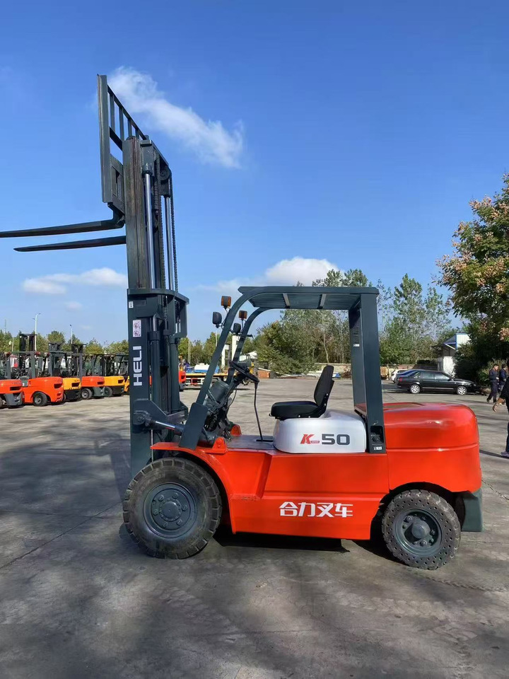 HELI k50 used diesel forklift Customizable mast clamps - Дизельний навантажувач: фото 3 HELI k50 used diesel forklift Customizable mast clamps - Дизельний навантажувач: фото 3