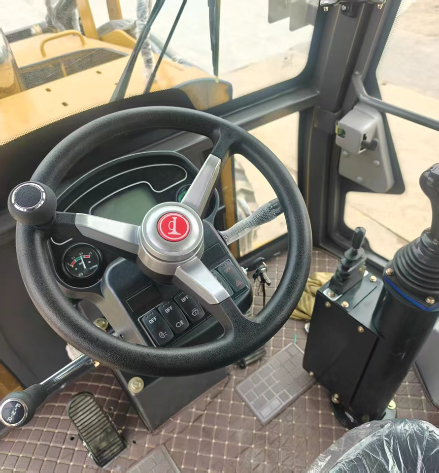 JCB 3CX - Екскаватор-навантажувач: фото 4 JCB 3CX - Екскаватор-навантажувач: фото 4