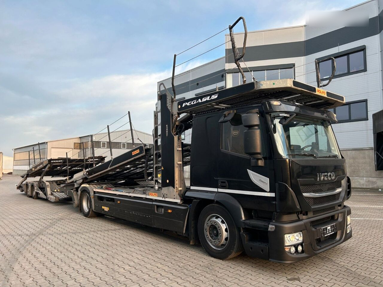 IVECO Stralis 460 + car transporter trailer - Автовоз вантажівка: фото 3 IVECO Stralis 460 + car transporter trailer - Автовоз вантажівка: фото 3