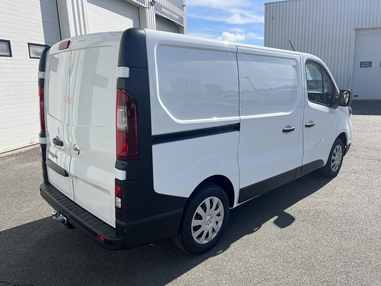 NISSAN Primastar NV300 2.0DCI130 Acenta L1H1 - Суцільнометалевий фургон: фото 4 NISSAN Primastar NV300 2.0DCI130 Acenta L1H1 - Суцільнометалевий фургон: фото 4