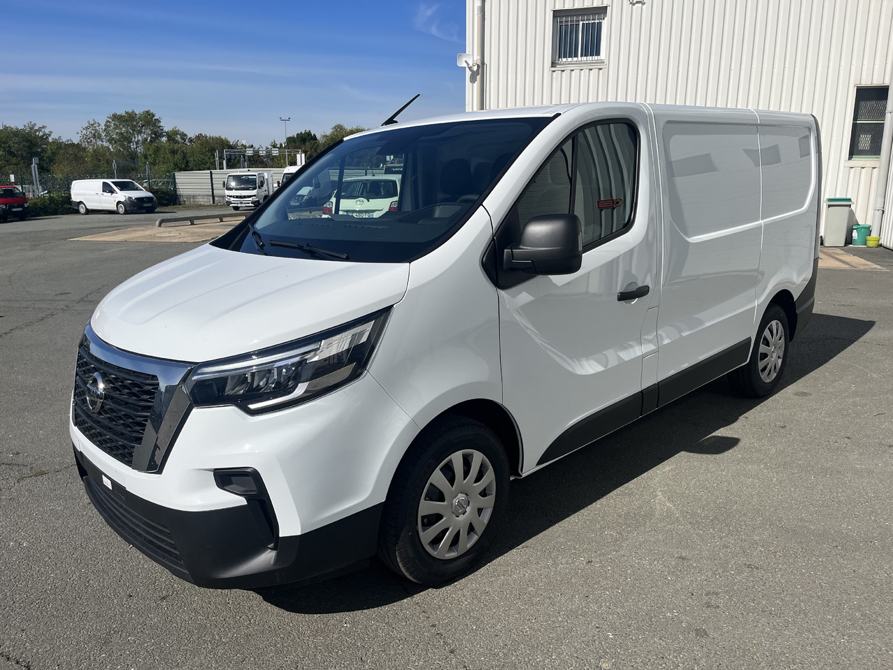 NISSAN Primastar NV300 2.0DCI130 Acenta L1H1 - Суцільнометалевий фургон: фото 2 NISSAN Primastar NV300 2.0DCI130 Acenta L1H1 - Суцільнометалевий фургон: фото 2