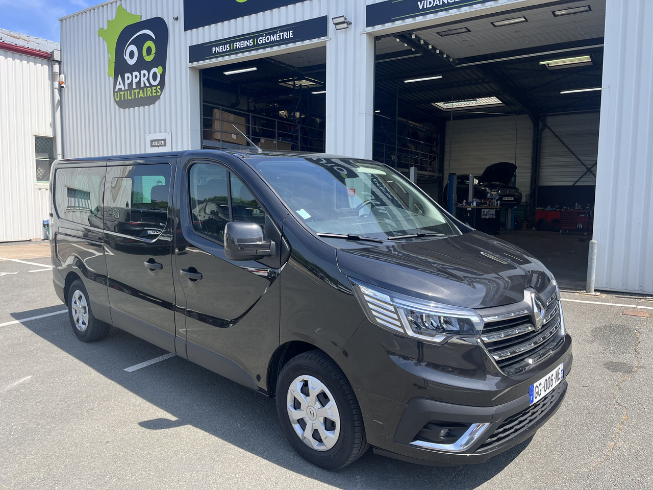 RENAULT TRAFIC 2.0DCI150 L2H1 - Мікроавтобус, Пасажирський фургон: фото 1 RENAULT TRAFIC 2.0DCI150 L2H1 - Мікроавтобус, Пасажирський фургон: фото 1