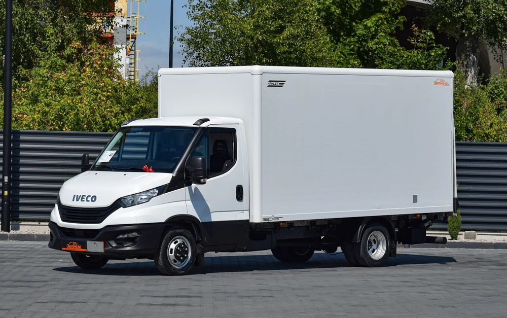 Iveco DAILY 35C16 / 2.3 - 160 KM / 3 OSOBY / DO 3,5 TONY / KONTENER / DOSTAWCZE / WINDA PALFINGER / KLIMA / 2022 / SERWISOWANY / SPROWADZONY Z NIEMIEC - Фургон з закритим кузовом: фото 1 Iveco DAILY 35C16 / 2.3 - 160 KM / 3 OSOBY / DO 3,5 TONY / KONTENER / DOSTAWCZE / WINDA PALFINGER / KLIMA / 2022 / SERWISOWANY / SPROWADZONY Z NIEMIEC - Фургон з закритим кузовом: фото 1