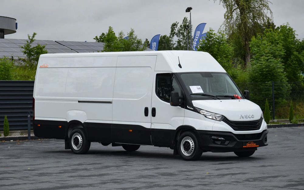 Iveco DAILY MAXI 35S16 / 2.3 - 160 KM / AUTOMAT HI-MATIC / NOWY MODEL / 3 OSOBY / DOSTAWCZE / BLASZAK / KLIMA / CZUJNIKI COFANIA / NISKI PRZEBIEG / 2022 / SERWISOWANY / Z NIEMIEC - Суцільнометалевий фургон: фото 3 Iveco DAILY MAXI 35S16 / 2.3 - 160 KM / AUTOMAT HI-MATIC / NOWY MODEL / 3 OSOBY / DOSTAWCZE / BLASZAK / KLIMA / CZUJNIKI COFANIA / NISKI PRZEBIEG / 2022 / SERWISOWANY / Z NIEMIEC - Суцільнометалевий фургон: фото 3