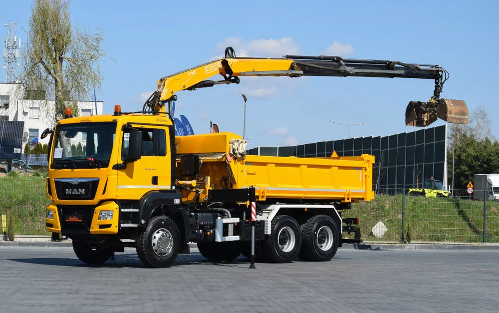 MAN TGS 26.400 / 6x4 / EURO 6 / UDT / HDS FASSI 165 / WYSUW x3 / ROTATOR / CHWYTAK / STEROWANIE RADIOWE / WZMOCNIONA RAMA / WYWROTKA / HYDROBURTA / AUTOMAT / 2017 / NOWE OPONY - 100% / NISKI PRZEBIEG - Самоскид вантажівка: фото 1 MAN TGS 26.400 / 6x4 / EURO 6 / UDT / HDS FASSI 165 / WYSUW x3 / ROTATOR / CHWYTAK / STEROWANIE RADIOWE / WZMOCNIONA RAMA / WYWROTKA / HYDROBURTA / AUTOMAT / 2017 / NOWE OPONY - 100% / NISKI PRZEBIEG - Самоскид вантажівка: фото 1