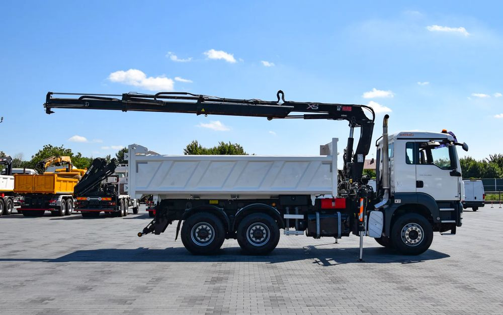 MAN TGS 33.360 / 6x4 / HDS HIAB 122 E-2 HIDUO / STEROWANIE RADIOWE / WYWROTKA / HYDROBURTA / AUTOMAT / KLIMA / TEMPOMAT / KAMERA COFANIA / SPROWADZONY - Самоскид вантажівка, Вантажівка з маніпулятором: фото 4 MAN TGS 33.360 / 6x4 / HDS HIAB 122 E-2 HIDUO / STEROWANIE RADIOWE / WYWROTKA / HYDROBURTA / AUTOMAT / KLIMA / TEMPOMAT / KAMERA COFANIA / SPROWADZONY - Самоскид вантажівка, Вантажівка з маніпулятором: фото 4