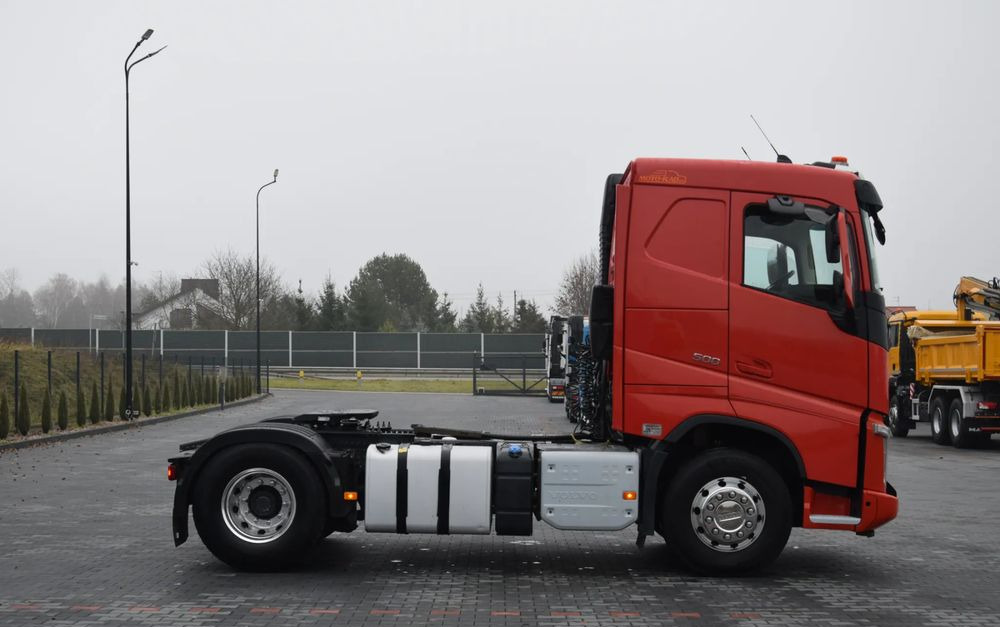 Volvo FH500 / NISKA KABINA / HYDRAULIKA / EURO 6 / ACC / LEDY / ALUFELGI / SERWISOWANY / SPROWADZONY - Тягач: фото 4 Volvo FH500 / NISKA KABINA / HYDRAULIKA / EURO 6 / ACC / LEDY / ALUFELGI / SERWISOWANY / SPROWADZONY - Тягач: фото 4