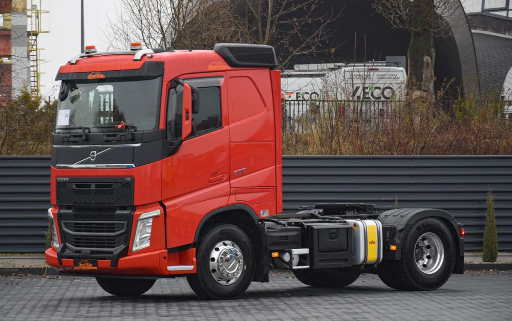 Volvo FH500 / NISKA KABINA / HYDRAULIKA / EURO 6 / ACC / LEDY / ALUFELGI / SERWISOWANY / SPROWADZONY - Тягач: фото 1 Volvo FH500 / NISKA KABINA / HYDRAULIKA / EURO 6 / ACC / LEDY / ALUFELGI / SERWISOWANY / SPROWADZONY - Тягач: фото 1