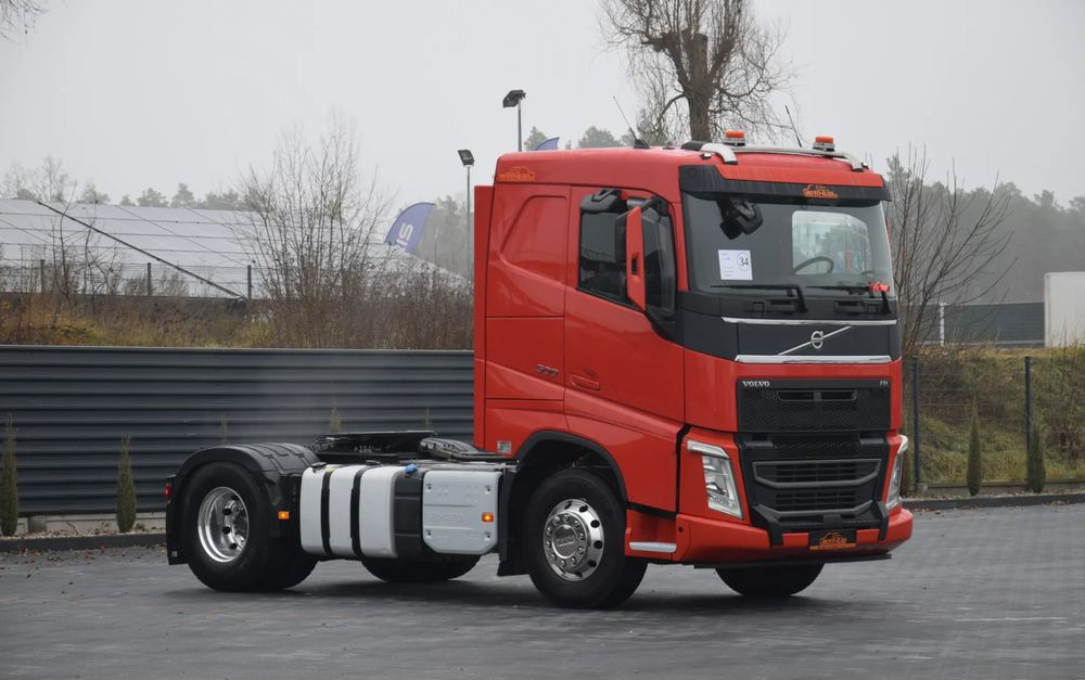 Volvo FH500 / NISKA KABINA / HYDRAULIKA / EURO 6 / ACC / LEDY / ALUFELGI / SERWISOWANY / SPROWADZONY - Тягач: фото 3 Volvo FH500 / NISKA KABINA / HYDRAULIKA / EURO 6 / ACC / LEDY / ALUFELGI / SERWISOWANY / SPROWADZONY - Тягач: фото 3