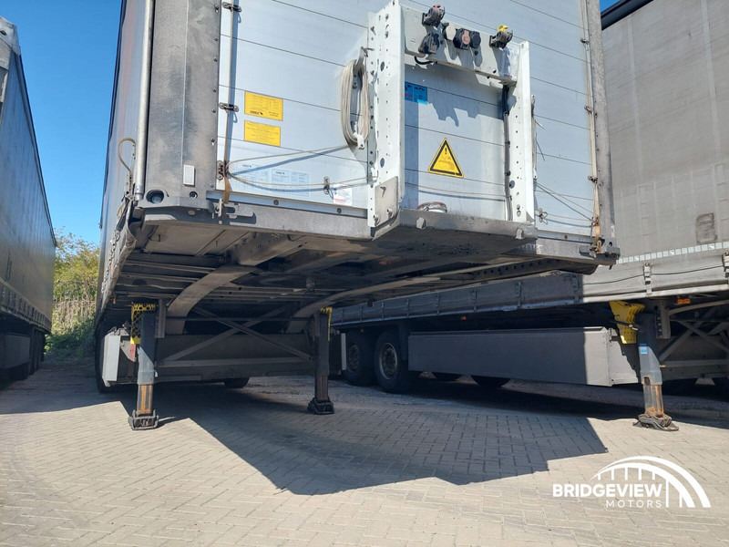 Schmitz Cargobull SCB*S3T - Тентований напівпричіп: фото 4 Schmitz Cargobull SCB*S3T - Тентований напівпричіп: фото 4