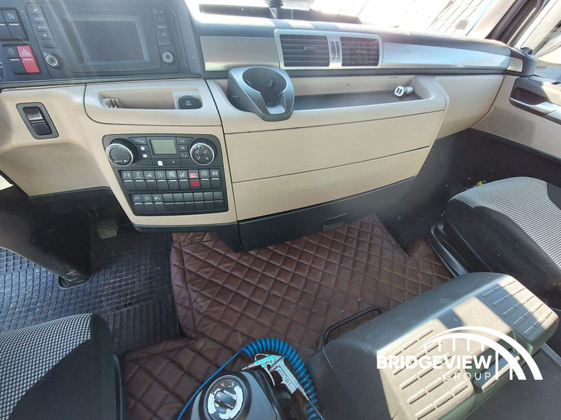 Тягач MAN TGX 18.460: фото 12 Тягач MAN TGX 18.460: фото 12