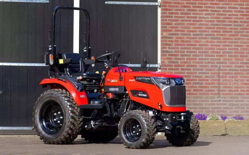 Feiertagaktion Captain Kleintraktoren mit kostenlosem Mäher - Мінітрактор: фото 5 Feiertagaktion Captain Kleintraktoren mit kostenlosem Mäher - Мінітрактор: фото 5