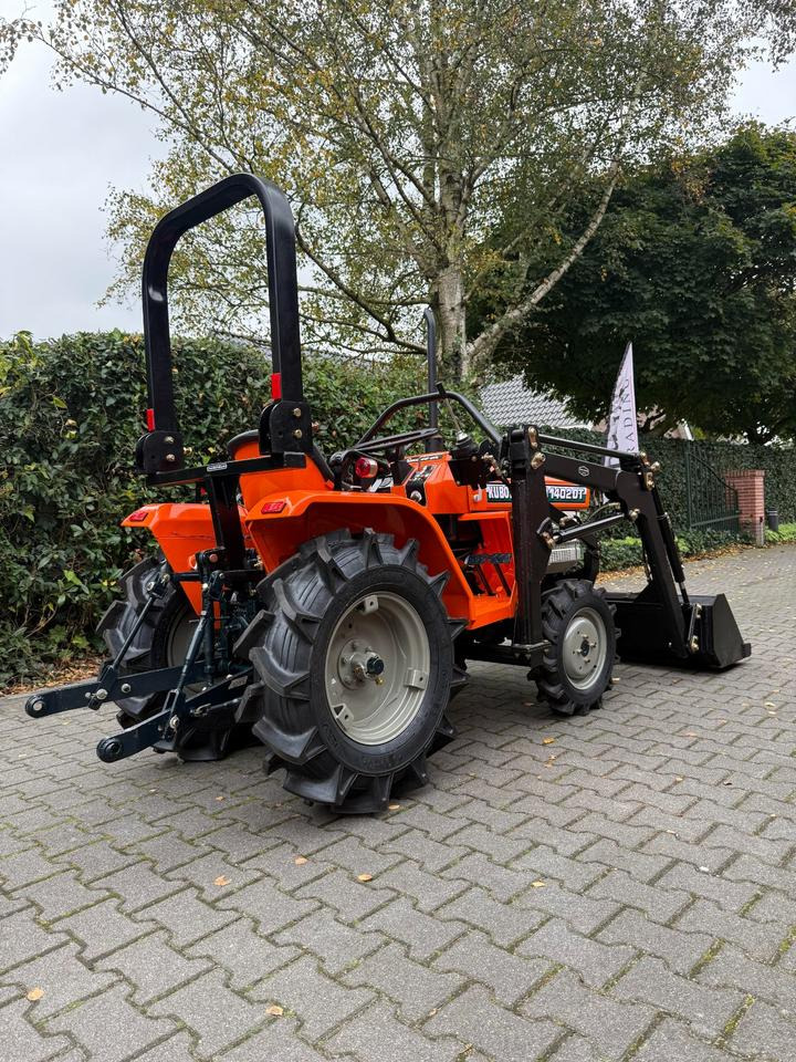 Kleintrakor Kubota B1402DT mit Frontlader ab 125 € pro Monat. - Мінітрактор: фото 5 Kleintrakor Kubota B1402DT mit Frontlader ab 125 € pro Monat. - Мінітрактор: фото 5