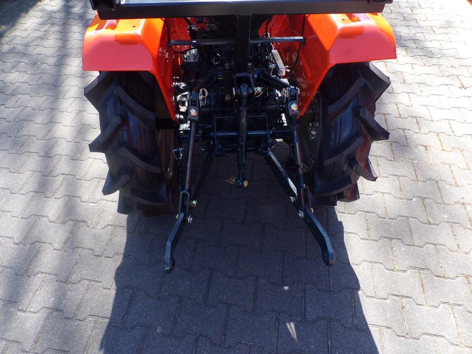 Kleintraktor Kubota B1502, ab 95€ pro Monat. - Мінітрактор: фото 5 Kleintraktor Kubota B1502, ab 95€ pro Monat. - Мінітрактор: фото 5