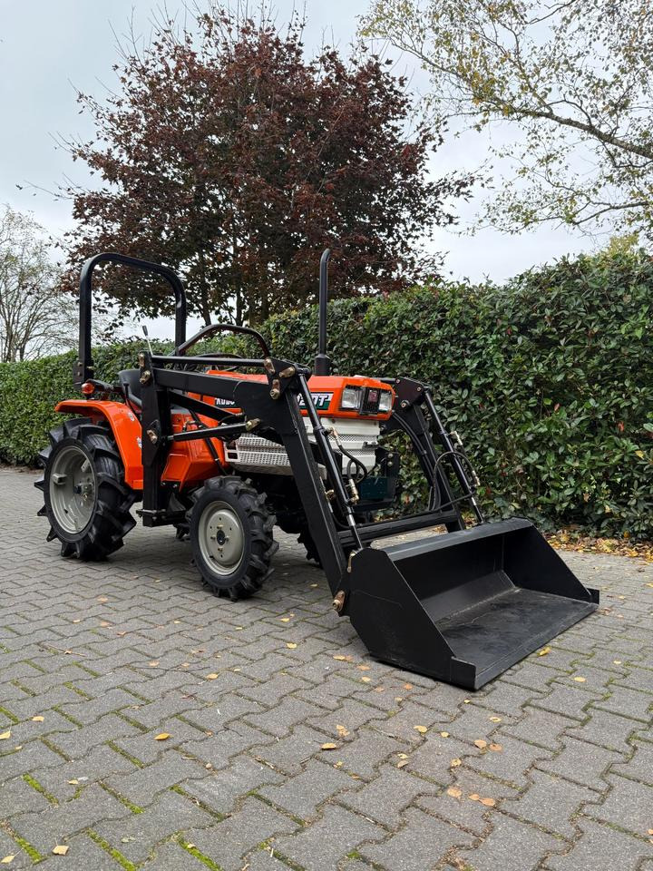 Kleintraktor Kubota B1502DT mit Frontlader ab 125 € pro Monat. - Мінітрактор: фото 2 Kleintraktor Kubota B1502DT mit Frontlader ab 125 € pro Monat. - Мінітрактор: фото 2