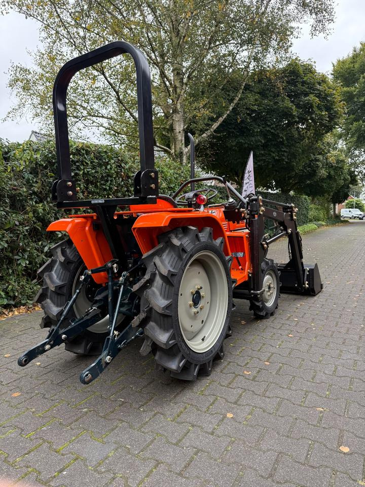 Kleintraktor Kubota B1600 mit Frontlader ab 125 € pro Monat. - Мінітрактор: фото 4 Kleintraktor Kubota B1600 mit Frontlader ab 125 € pro Monat. - Мінітрактор: фото 4