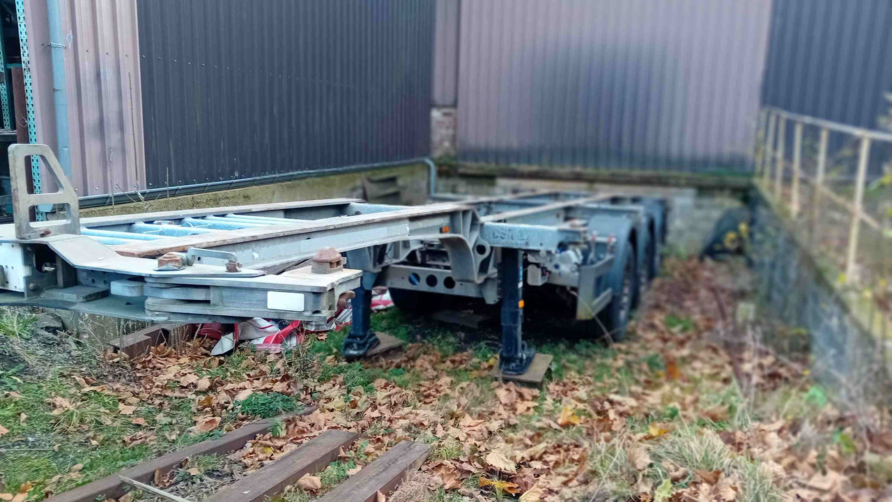 SCHMITZ CARGOBULL châssis porte-conteneur semi-remorque Os - type SGF*3 - adaptable pour conteneur 20' et 40' - Контейнеровоз/ Змінний кузов напівпричіп: фото 2 SCHMITZ CARGOBULL châssis porte-conteneur semi-remorque Os - type SGF*3 - adaptable pour conteneur 20' et 40' - Контейнеровоз/ Змінний кузов напівпричіп: фото 2