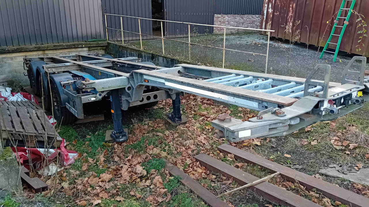 SCHMITZ CARGOBULL châssis porte-conteneur semi-remorque Os - type SGF*3 - adaptable pour conteneur 20' et 40' - Контейнеровоз/ Змінний кузов напівпричіп: фото 1 SCHMITZ CARGOBULL châssis porte-conteneur semi-remorque Os - type SGF*3 - adaptable pour conteneur 20' et 40' - Контейнеровоз/ Змінний кузов напівпричіп: фото 1