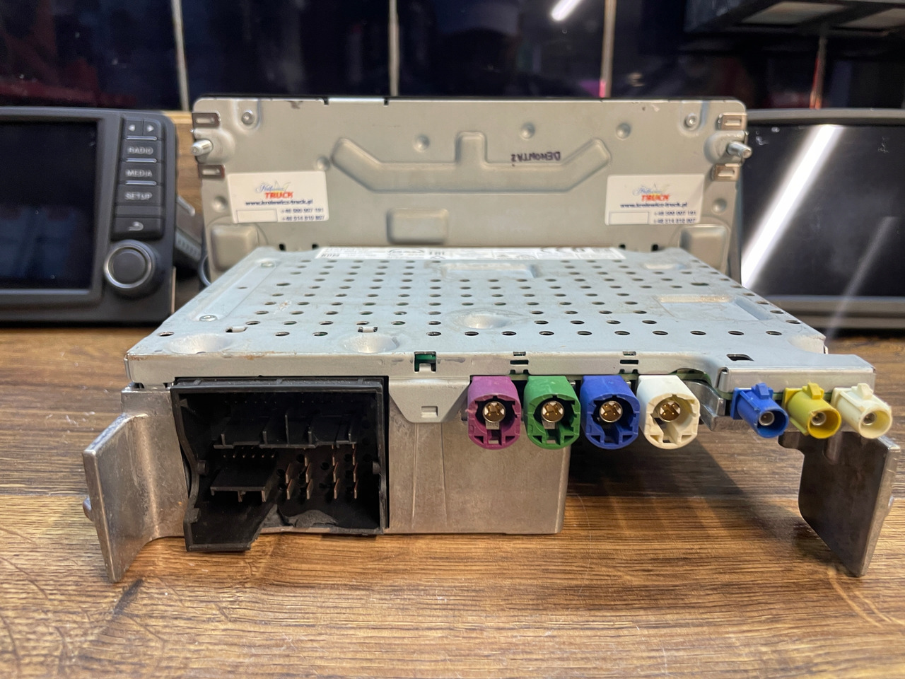 RADIO NAWIGACJA MAN TGS TGX EURO 6 81281006043 - Навігаційна система в категорії Вантажівки: фото 5 RADIO NAWIGACJA MAN TGS TGX EURO 6 81281006043 - Навігаційна система в категорії Вантажівки: фото 5