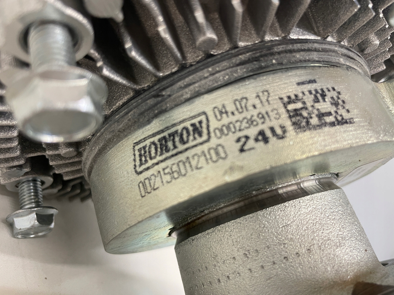 WISCOZA SPRZĘGŁO WISKOTYCZNE WENTYLATOR MAN TGA D28 D 28 51066300115 - Вентилятор в категорії Вантажівки: фото 4 WISCOZA SPRZĘGŁO WISKOTYCZNE WENTYLATOR MAN TGA D28 D 28 51066300115 - Вентилятор в категорії Вантажівки: фото 4