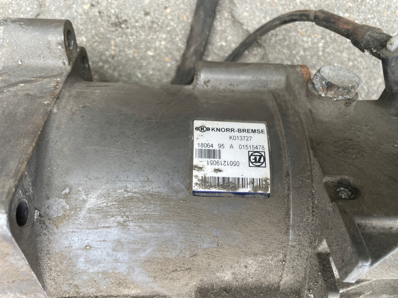 WYSPRZĘGLIK SKRZYNI MAN TGX TGS TGA AUTOMAT K013727 - Циліндр зчеплення в категорії Вантажівки: фото 4 WYSPRZĘGLIK SKRZYNI MAN TGX TGS TGA AUTOMAT K013727 - Циліндр зчеплення в категорії Вантажівки: фото 4