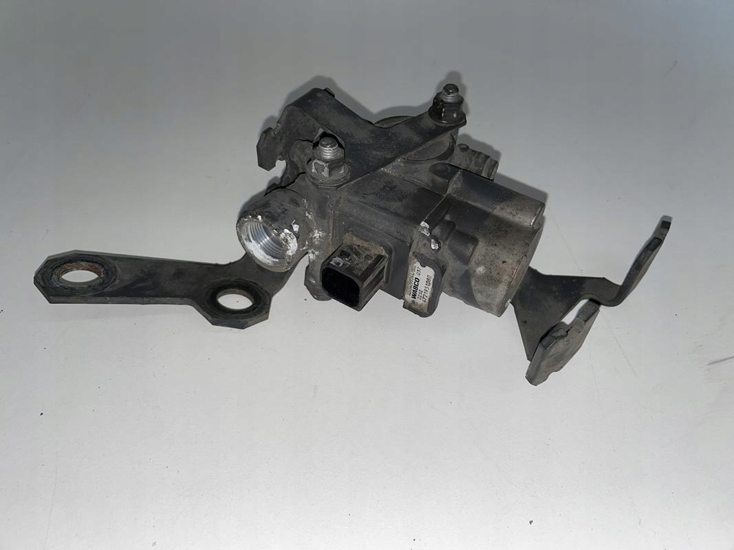 ZAWÓR CIŚNIENIA MERCEDES ACTROS MP4 A0054299244 - Підвіска в категорії Вантажівки: фото 1 ZAWÓR CIŚNIENIA MERCEDES ACTROS MP4 A0054299244 - Підвіска в категорії Вантажівки: фото 1