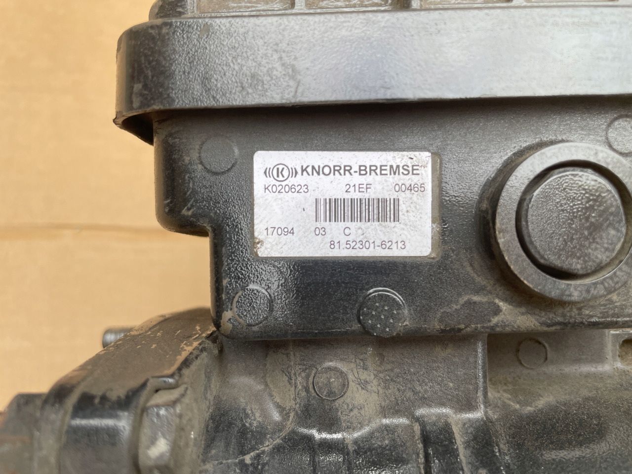 ZAWÓR EUROPA MODULATOR EBS MAN TGA TGS TGX 81523016213 - Гальмівний клапан в категорії Вантажівки: фото 3 ZAWÓR EUROPA MODULATOR EBS MAN TGA TGS TGX 81523016213 - Гальмівний клапан в категорії Вантажівки: фото 3