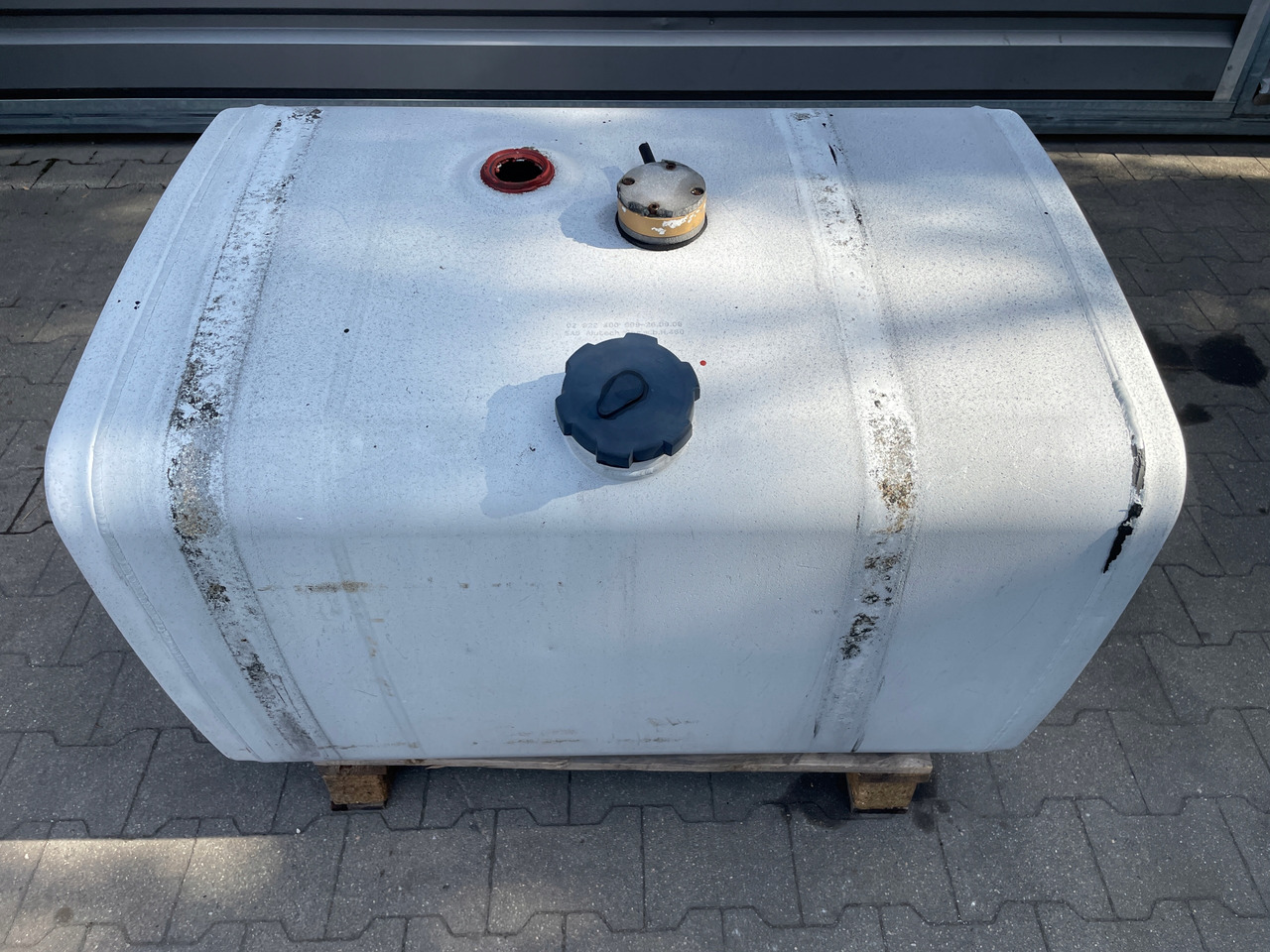 ZBIORNIK PALIWA 400L MAN, SCANIA, VOLVO, MERCEDES ,IVECO 02922400 - Паливний бак в категорії Вантажівки: фото 1 ZBIORNIK PALIWA 400L MAN, SCANIA, VOLVO, MERCEDES ,IVECO 02922400 - Паливний бак в категорії Вантажівки: фото 1