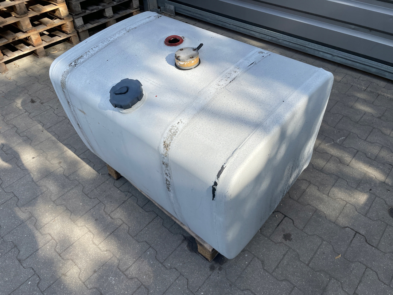 ZBIORNIK PALIWA 400L MAN, SCANIA, VOLVO, MERCEDES ,IVECO 02922400 - Паливний бак в категорії Вантажівки: фото 4 ZBIORNIK PALIWA 400L MAN, SCANIA, VOLVO, MERCEDES ,IVECO 02922400 - Паливний бак в категорії Вантажівки: фото 4