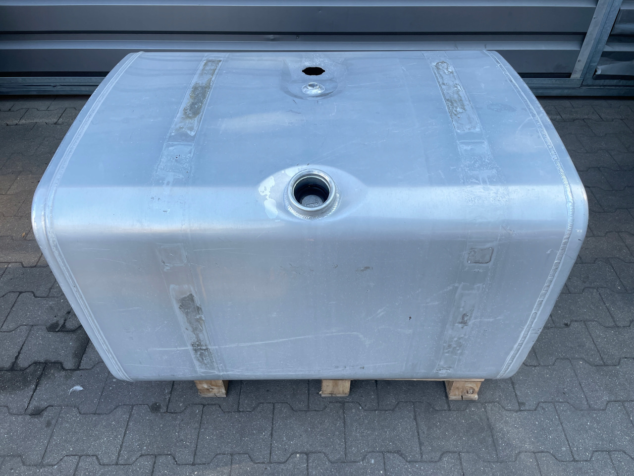 ZBIORNIK PALIWA 400L SCANIA 1878319 - Паливний бак в категорії Вантажівки: фото 1 ZBIORNIK PALIWA 400L SCANIA 1878319 - Паливний бак в категорії Вантажівки: фото 1