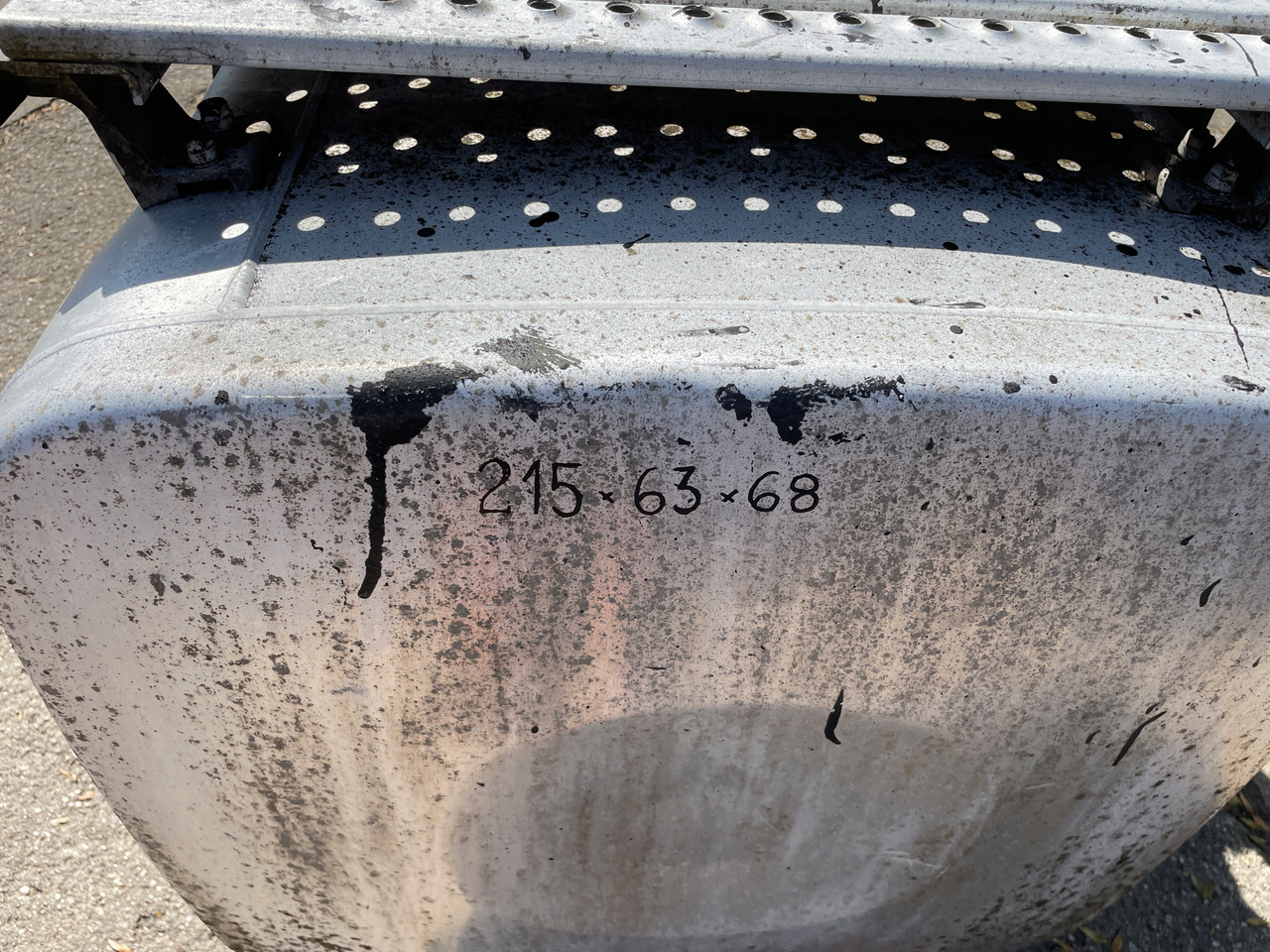 ZBIORNIK PALIWA 780 L MAN TGA TGX TGS 81122015670 - Паливний бак в категорії Вантажівки: фото 5 ZBIORNIK PALIWA 780 L MAN TGA TGX TGS 81122015670 - Паливний бак в категорії Вантажівки: фото 5