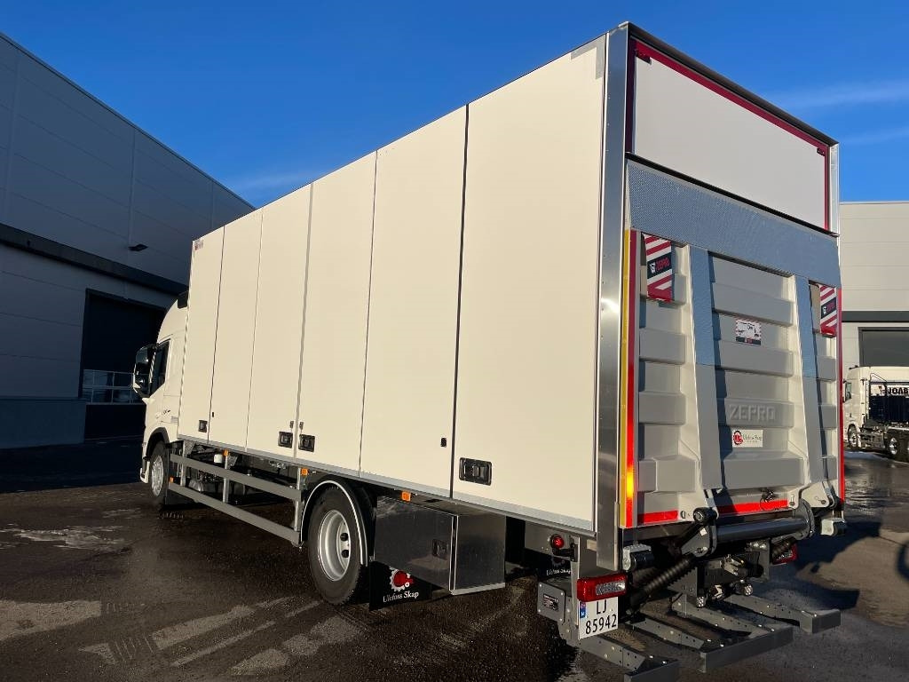 Volvo FM 330 - Вантажівка з закритим кузовом: фото 4 Volvo FM 330 - Вантажівка з закритим кузовом: фото 4