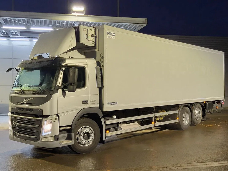 Volvo FM 330 Automatic Taillift Clima Cruise PTO LED Refrigerated Truck Euro6 2015 - Рефрижератор вантажівка: фото 1 Volvo FM 330 Automatic Taillift Clima Cruise PTO LED Refrigerated Truck Euro6 2015 - Рефрижератор вантажівка: фото 1