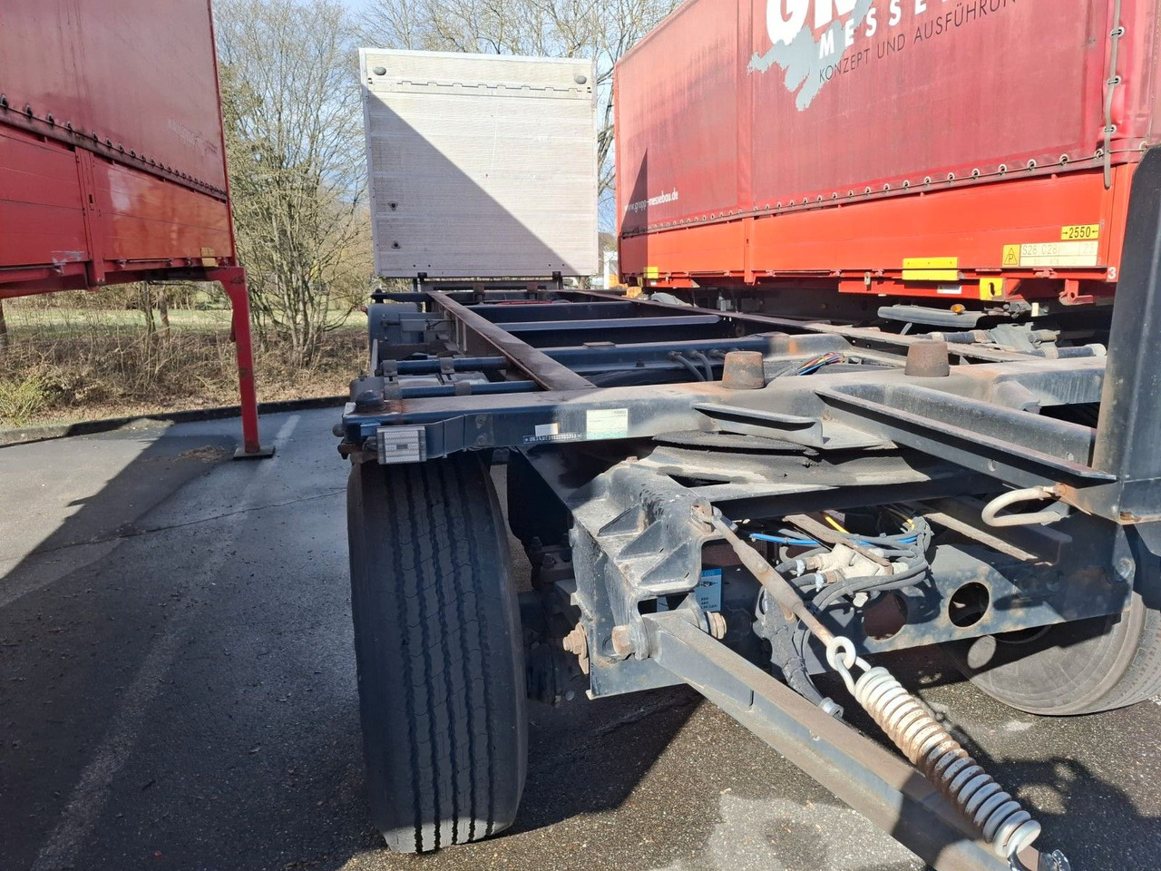 Krone AWE 18P, Ladebordwand BÄR 2,0 to - Контейнеровоз/ Змінний кузов причіп: фото 1 Krone AWE 18P, Ladebordwand BÄR 2,0 to - Контейнеровоз/ Змінний кузов причіп: фото 1