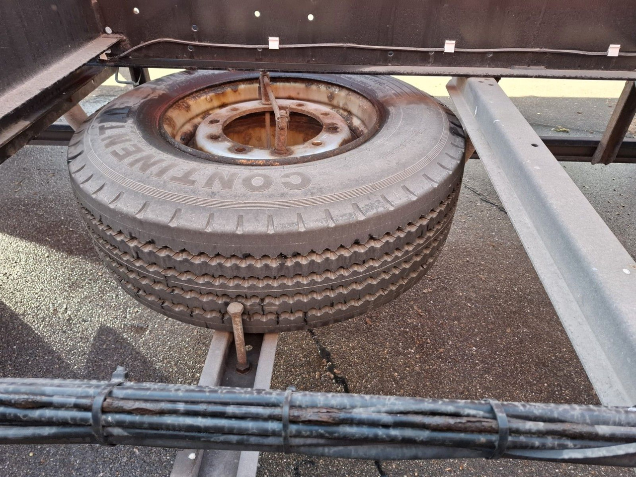 Krone AWE 18P, Ladebordwand BÄR 2,0 to - Контейнеровоз/ Змінний кузов причіп: фото 4 Krone AWE 18P, Ladebordwand BÄR 2,0 to - Контейнеровоз/ Змінний кузов причіп: фото 4