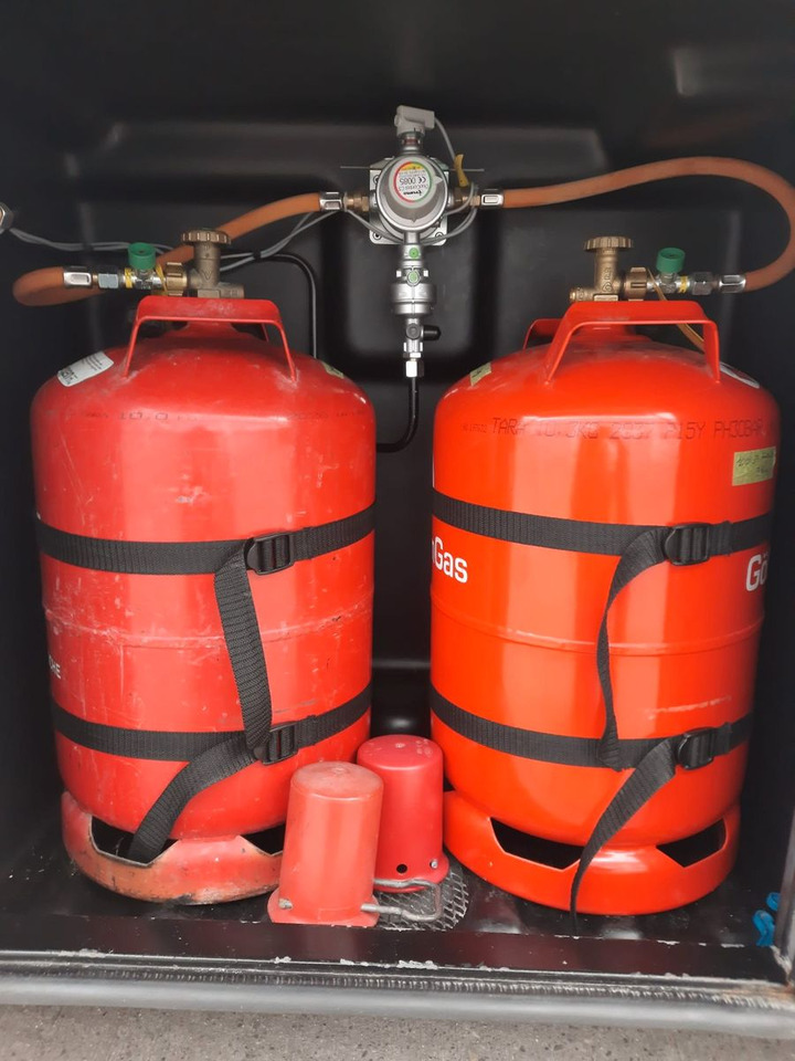 Інтегрований автобудинок Niesmann + Bischoff Flair 920 LE, Goldschmitt, Mwst. ausweisbar,..: фото 11 Інтегрований автобудинок Niesmann + Bischoff Flair 920 LE, Goldschmitt, Mwst. ausweisbar,..: фото 11