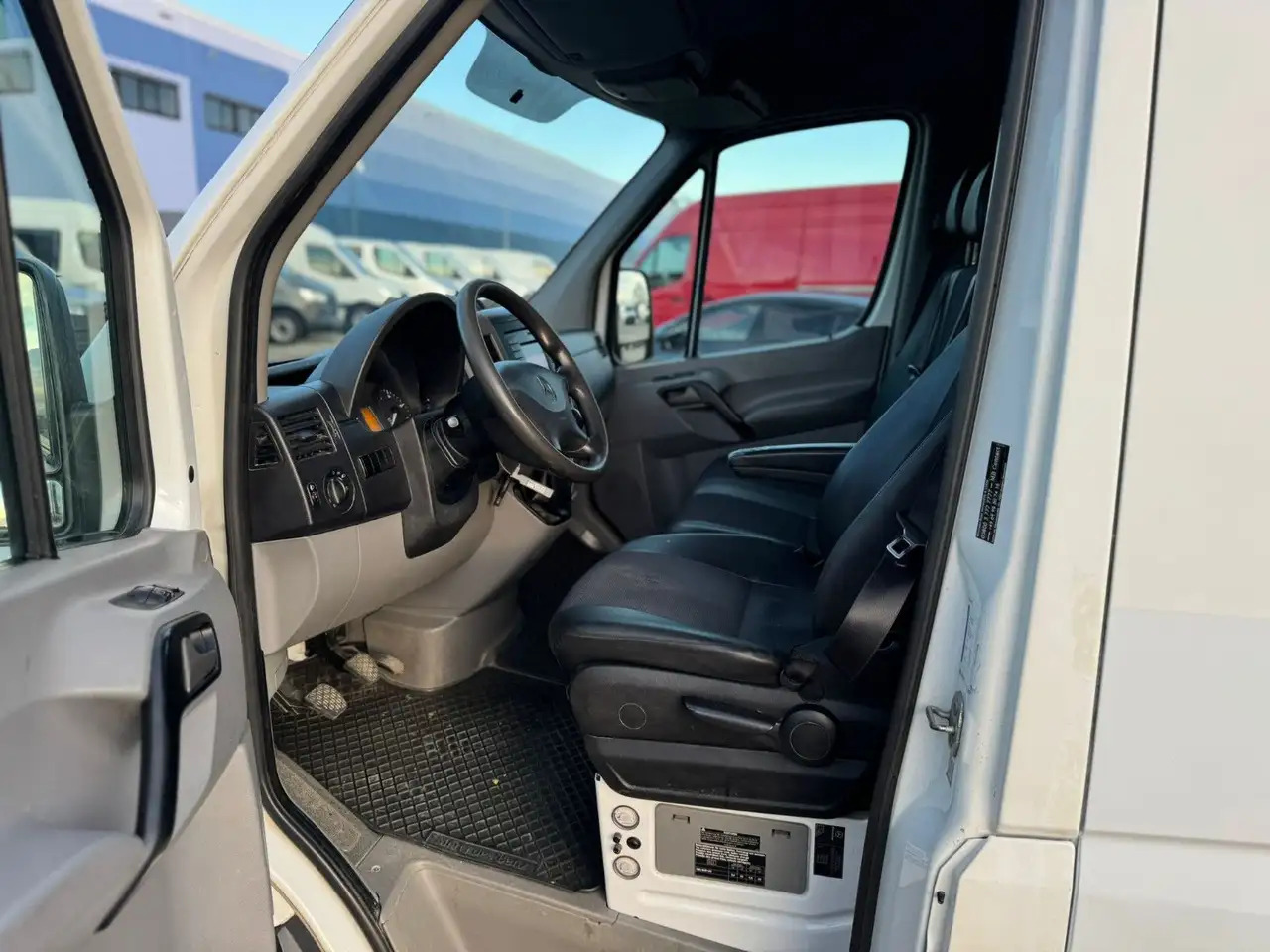 Mercedes-Benz Sprinter 319 CDI Maxi Lang XXL Extralang Mixto - Суцільнометалевий фургон, Вантажопасажирський фургон: фото 3 Mercedes-Benz Sprinter 319 CDI Maxi Lang XXL Extralang Mixto - Суцільнометалевий фургон, Вантажопасажирський фургон: фото 3