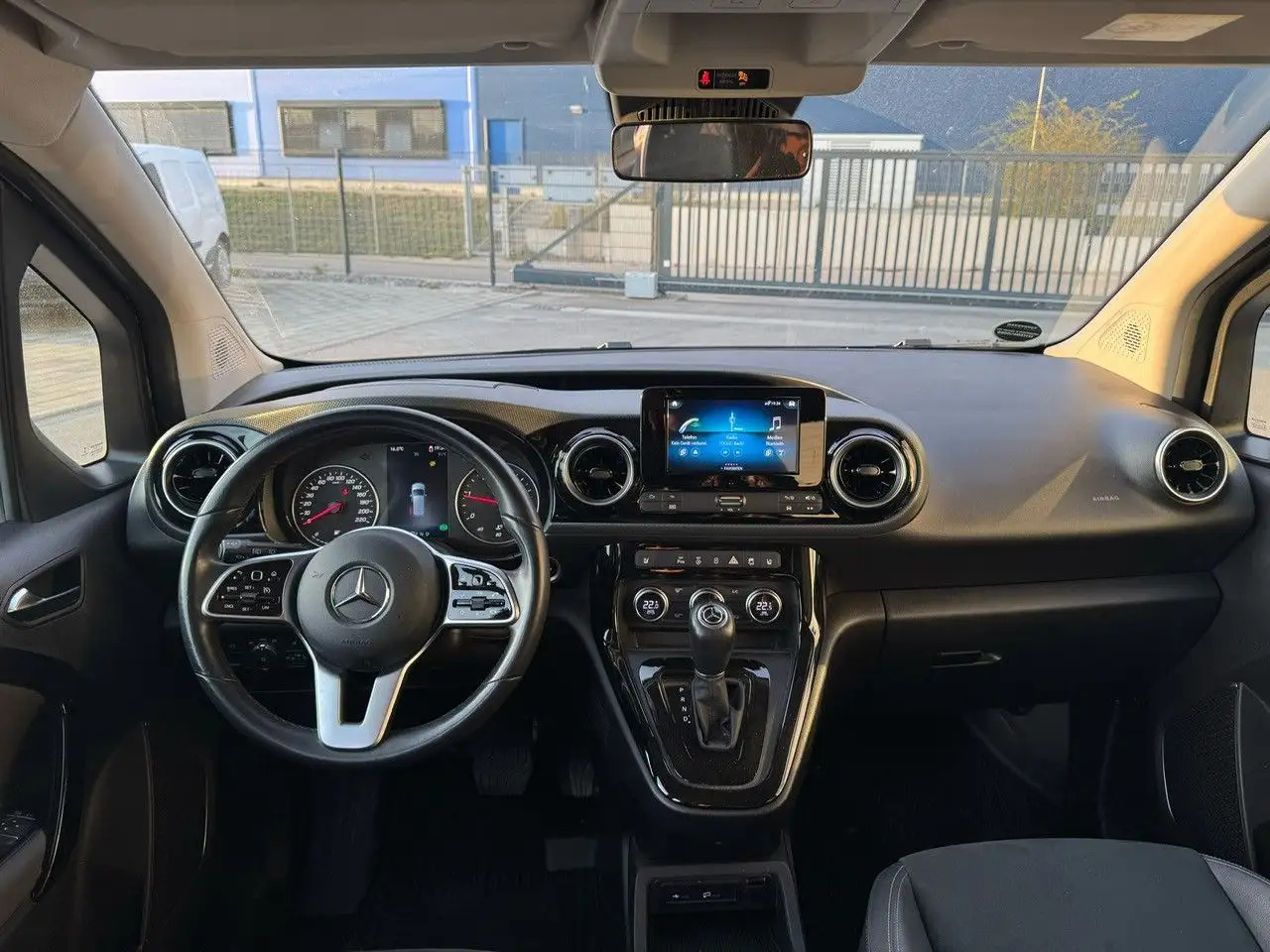 Mercedes-Benz T-Class T -Klasse 160 d standard - Легковий автомобіль: фото 4 Mercedes-Benz T-Class T -Klasse 160 d standard - Легковий автомобіль: фото 4