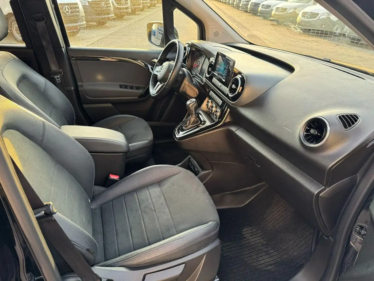 Mercedes-Benz T-Class T -Klasse 160 d standard - Легковий автомобіль: фото 2 Mercedes-Benz T-Class T -Klasse 160 d standard - Легковий автомобіль: фото 2