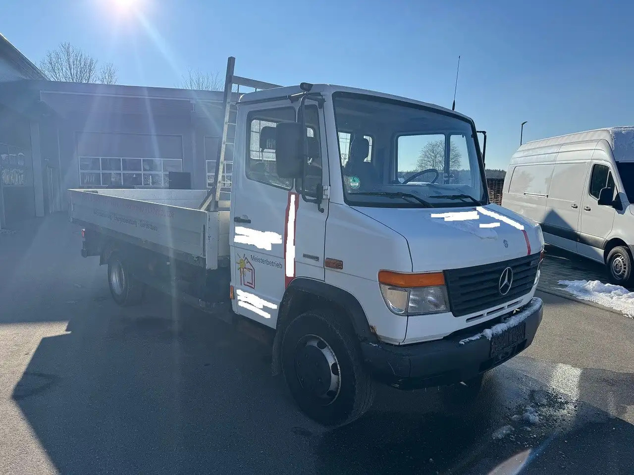 Mercedes-Benz Vario 813D Pritsche Lang AHK - Бортова вантажівка/ Платформа: фото 2 Mercedes-Benz Vario 813D Pritsche Lang AHK - Бортова вантажівка/ Платформа: фото 2