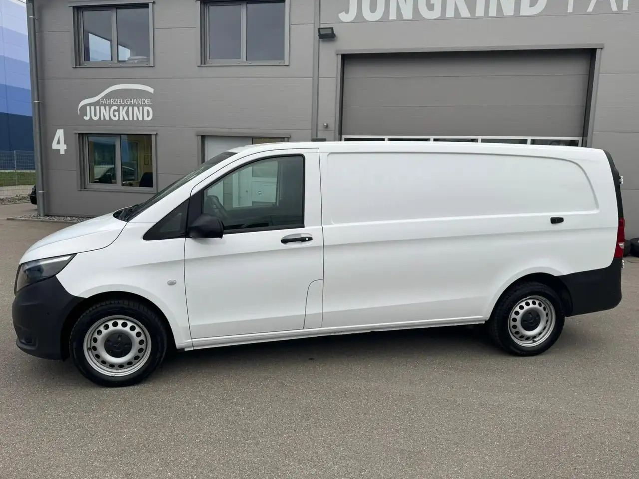 Mercedes-Benz Vito 116 CDI Lang Extralang XXL Klima - Суцільнометалевий фургон: фото 1 Mercedes-Benz Vito 116 CDI Lang Extralang XXL Klima - Суцільнометалевий фургон: фото 1