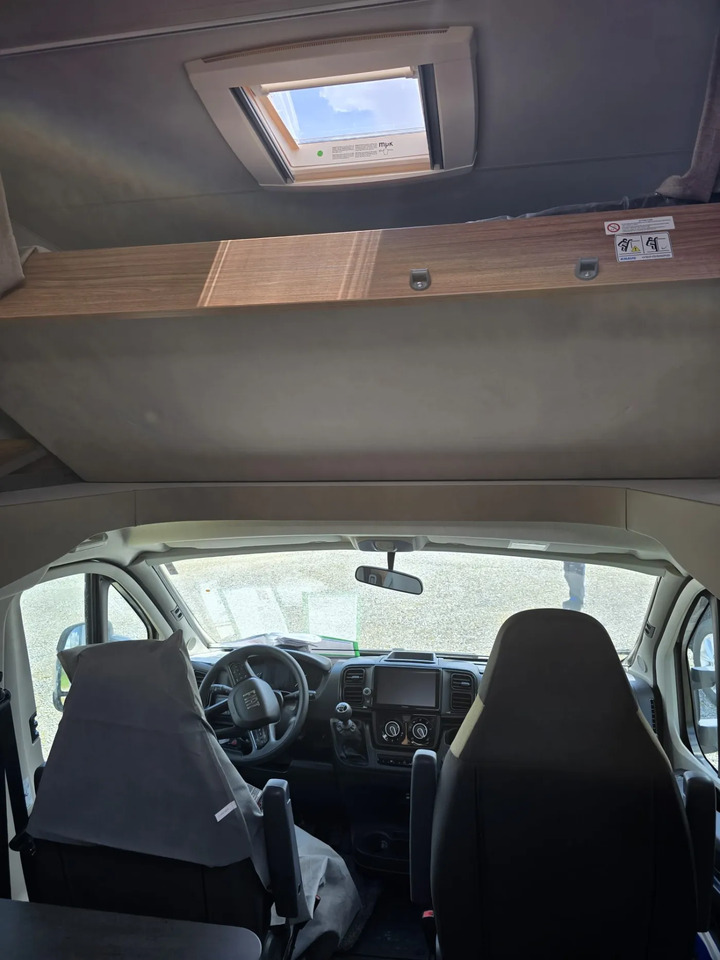 Weinsberg CaraHome 550 MG Markise, AHK, LED - Альковний автобудинок: фото 5 Weinsberg CaraHome 550 MG Markise, AHK, LED - Альковний автобудинок: фото 5