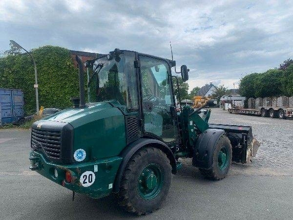 CAT 906 M - Колісний навантажувач: фото 4 CAT 906 M - Колісний навантажувач: фото 4