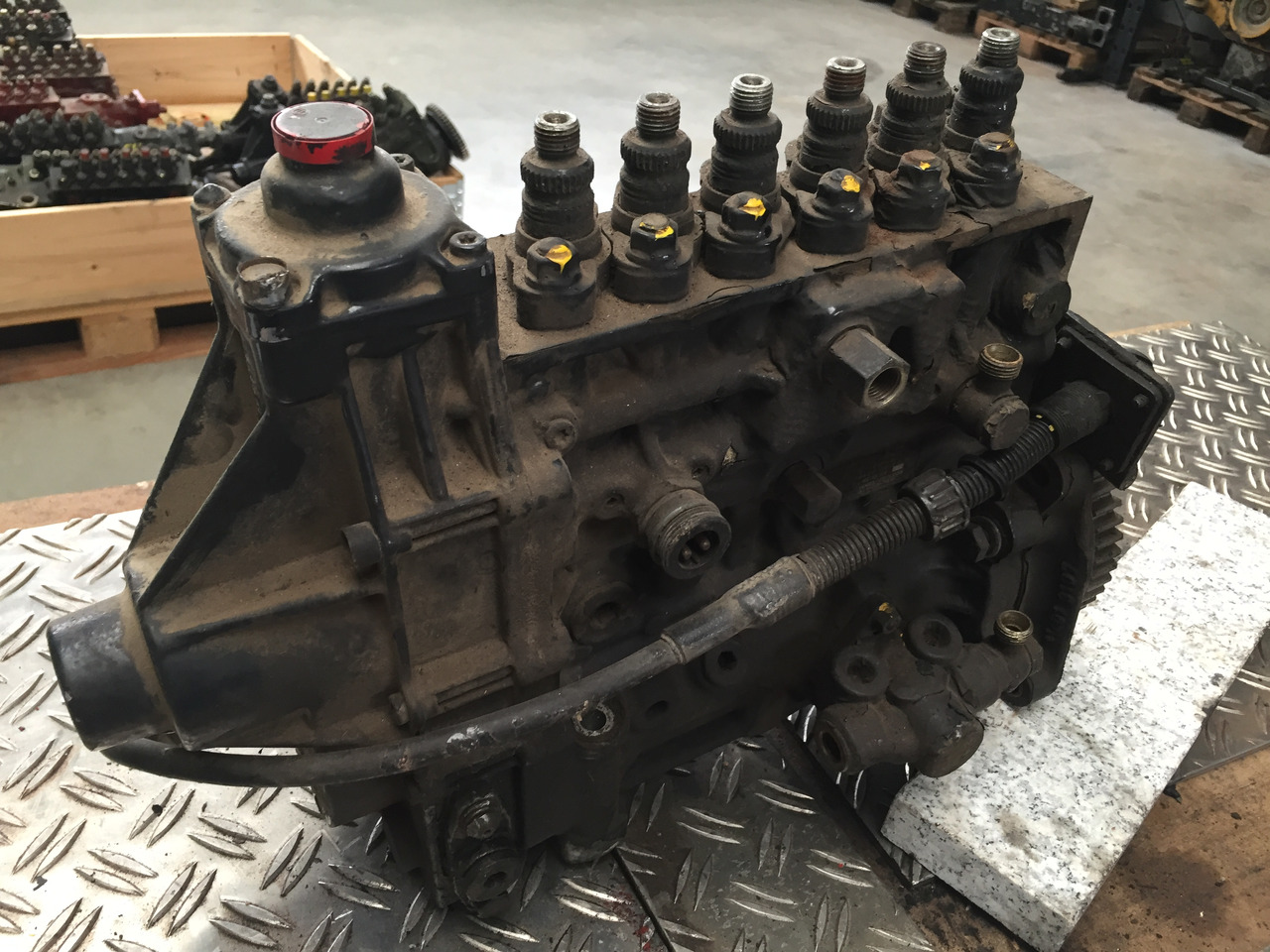 Gebrauchte Einspritzpumpe MAN TGA 2866, LF25, 6 Zylinder, TGA 360, 390, 410 - Паливний насос в категорії Вантажівки: фото 2 Gebrauchte Einspritzpumpe MAN TGA 2866, LF25, 6 Zylinder, TGA 360, 390, 410 - Паливний насос в категорії Вантажівки: фото 2