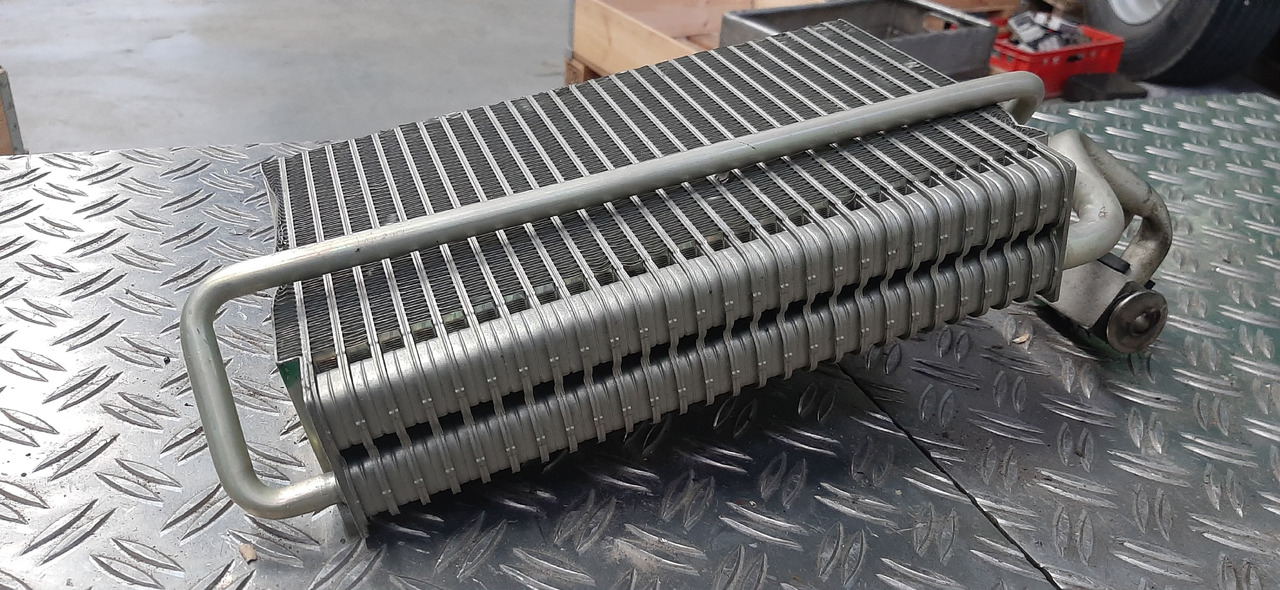 Gebrauchter Kühler, Motorkühlung, Behr D0414, MAN TGX, Artikel - Nr.: 81.99999 - 9999 - Радіатор в категорії Вантажівки: фото 3 Gebrauchter Kühler, Motorkühlung, Behr D0414, MAN TGX, Artikel - Nr.: 81.99999 - 9999 - Радіатор в категорії Вантажівки: фото 3